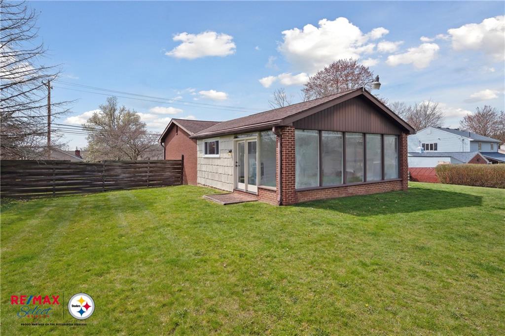 132 Shafer Road Coraopolis, PA 15108 - Photo 36 of 39 a front view of a house with garden