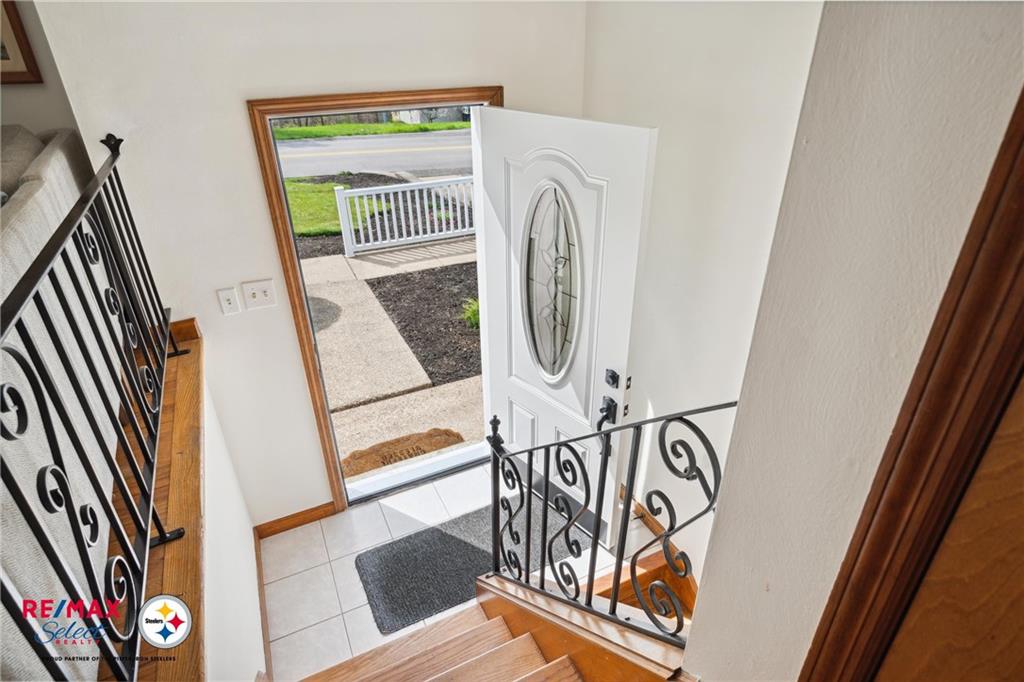 132 Shafer Road Coraopolis, PA 15108 - Photo 7 of 39 a view of an entryway with wooden floor