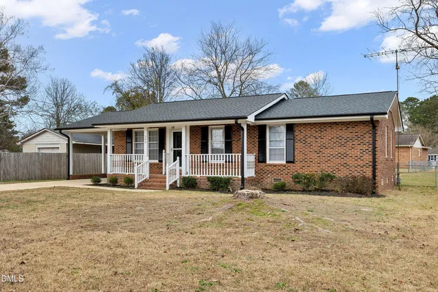 $1,550 | 303 Wren Lane, Clayton, NC 27520