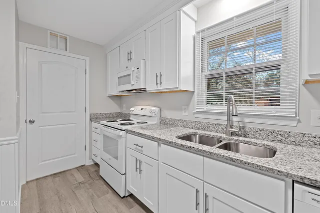 $1,550 | 303 Wren Lane, Clayton, NC 27520