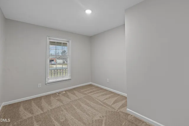 $1,550 | 303 Wren Lane, Clayton, NC 27520