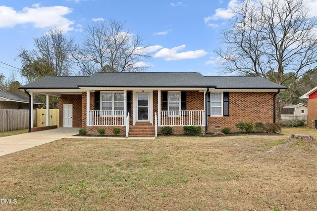 $1,550 | 303 Wren Lane, Clayton, NC 27520