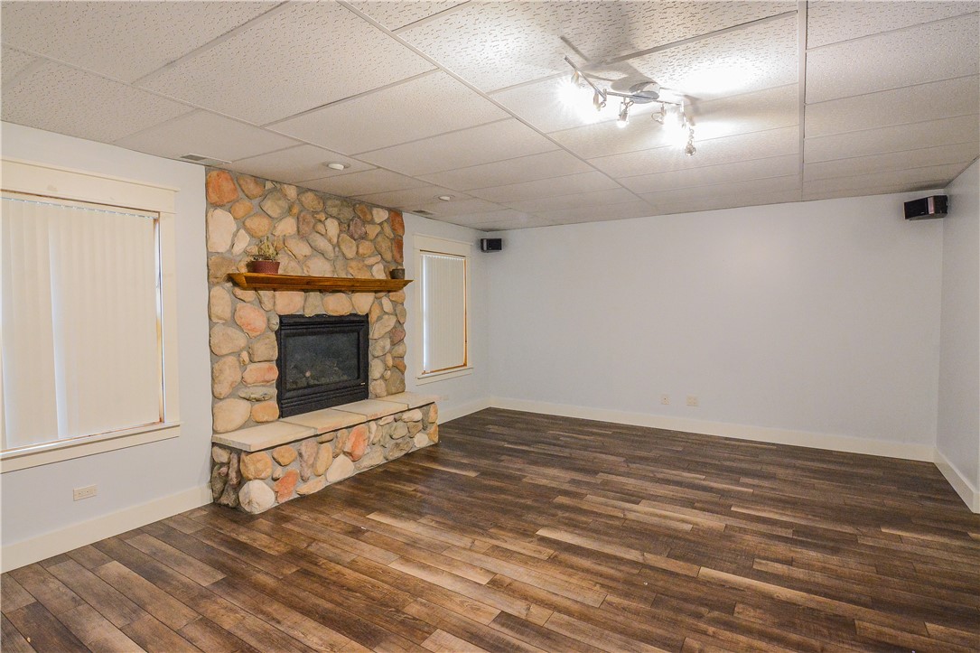 1692 2250 E Road Findlay, IL 62534 - Photo 32 of 47