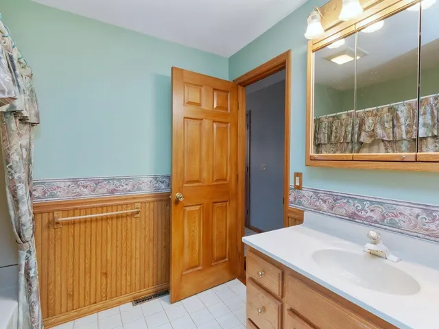 $350,000 | 274 Highway 7, Highgate, VT 05488