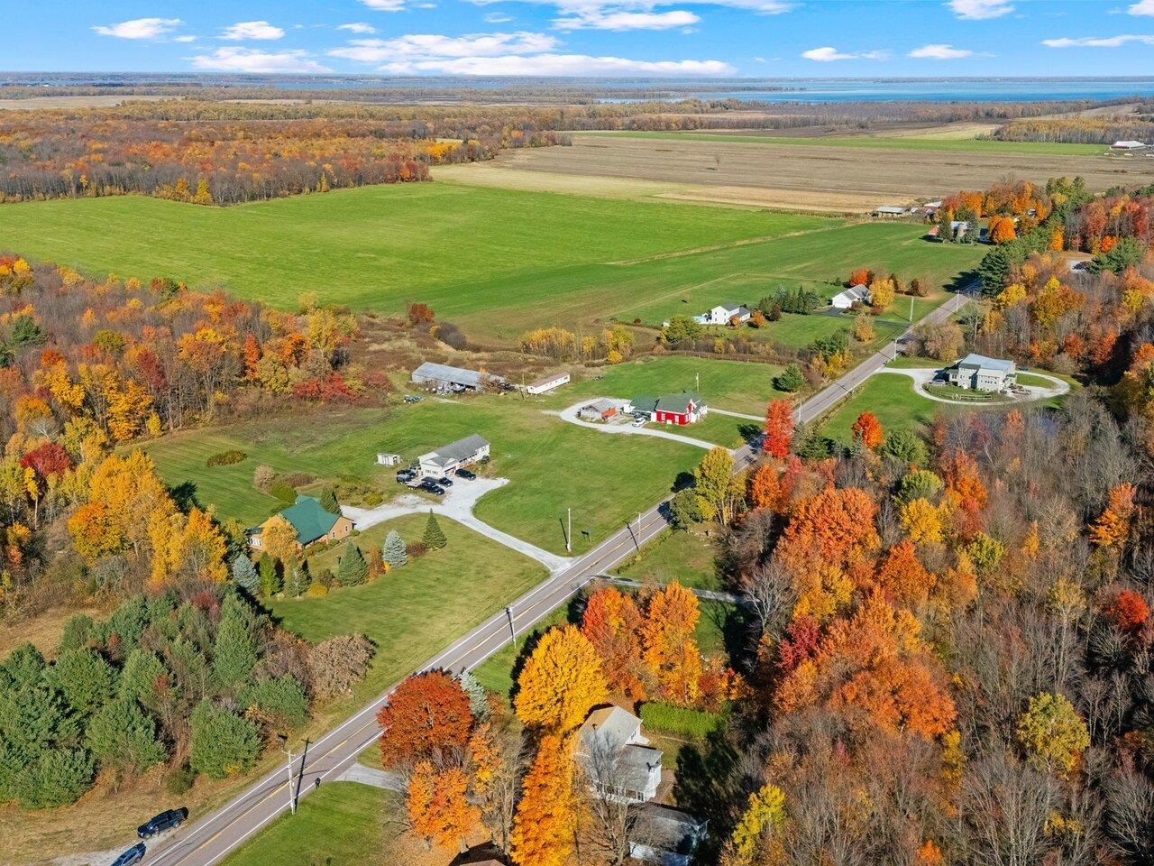 274 Highway 7 Highgate, VT 05488 - Photo 32 of 33