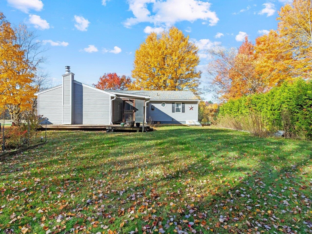 274 Highway 7 Highgate, VT 05488 - Photo 4 of 33