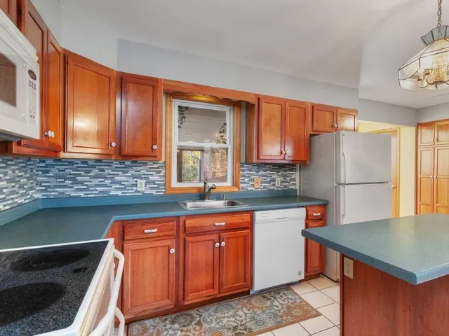 $350,000 | 274 Highway 7, Highgate, VT 05488