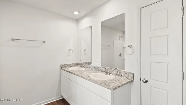 $269,900 | 800 Fairway Avenue, Byram, MS 39272