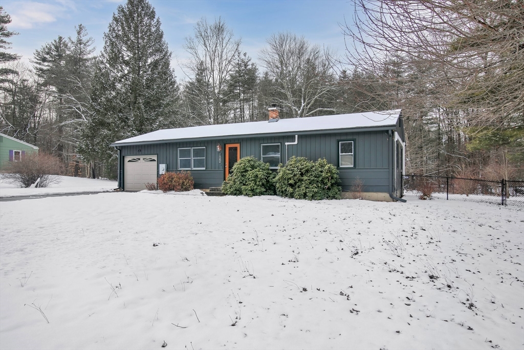 155 Farmington Road Amherst, MA 01002 - Photo 3 of 41 Gallery Image 3