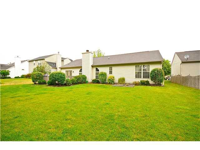 5361 Rippling Brook Way Carmel, IN 46033 - Photo 3 of 23 Gallery Image 3