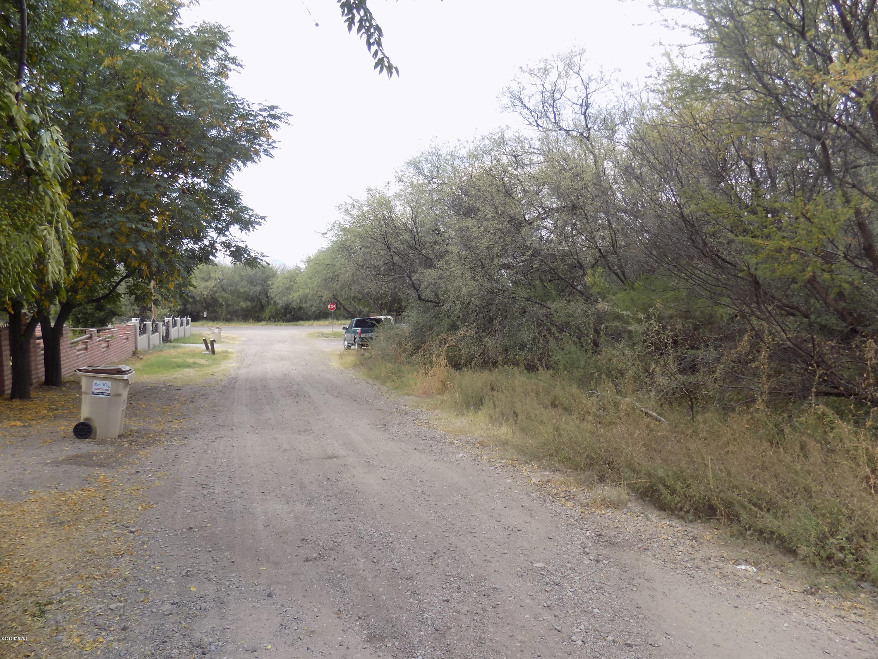 272 Harpo Court Rio Rico, AZ 85648 - Photo 2 of 5