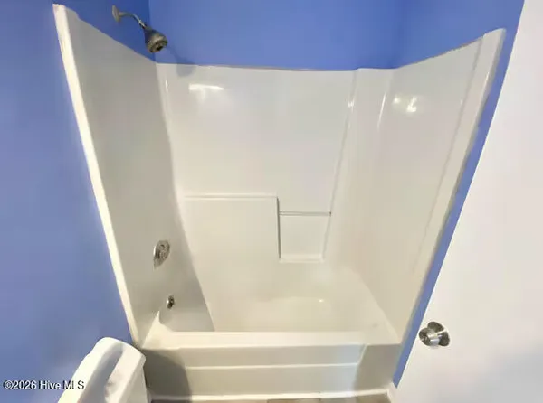 $1,700 | 4240 Wilshire Boulevard, Unit 102E, Wilmington, NC 28403