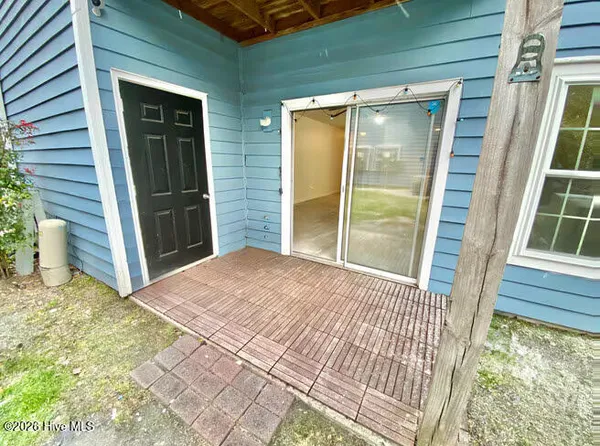 $1,700 | 4240 Wilshire Boulevard, Unit 102E, Wilmington, NC 28403