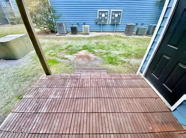 $1,700 | 4240 Wilshire Boulevard, Unit 102E, Wilmington, NC 28403