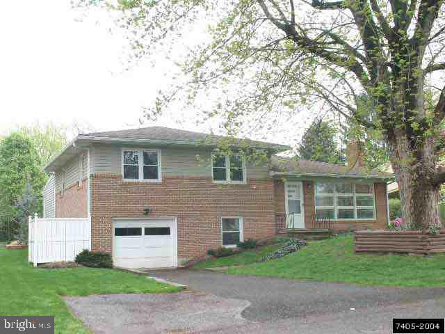 331 Wynwood Road York, PA 17402 - Photo 1 of 1 Gallery Image 1