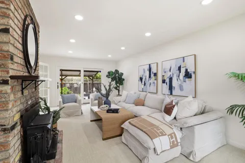 $1,099,000 | 937 Selby Lane, San Jose, CA 95127