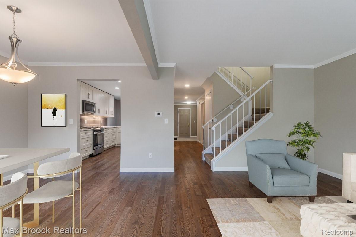 1808 Thomas Court Rochester, MI 48309 - Photo 24 of 34 4.jpg