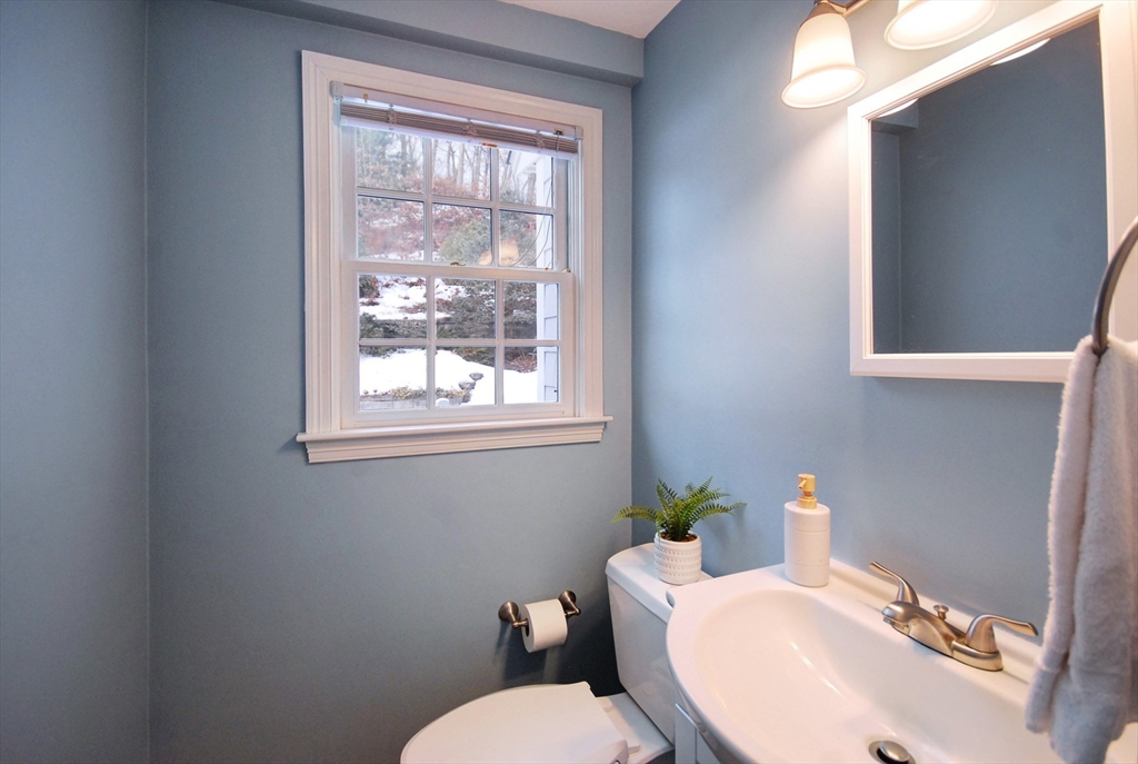 57 Wright Road Concord, MA 01742 - Photo 15 of 42 Gallery Image 15