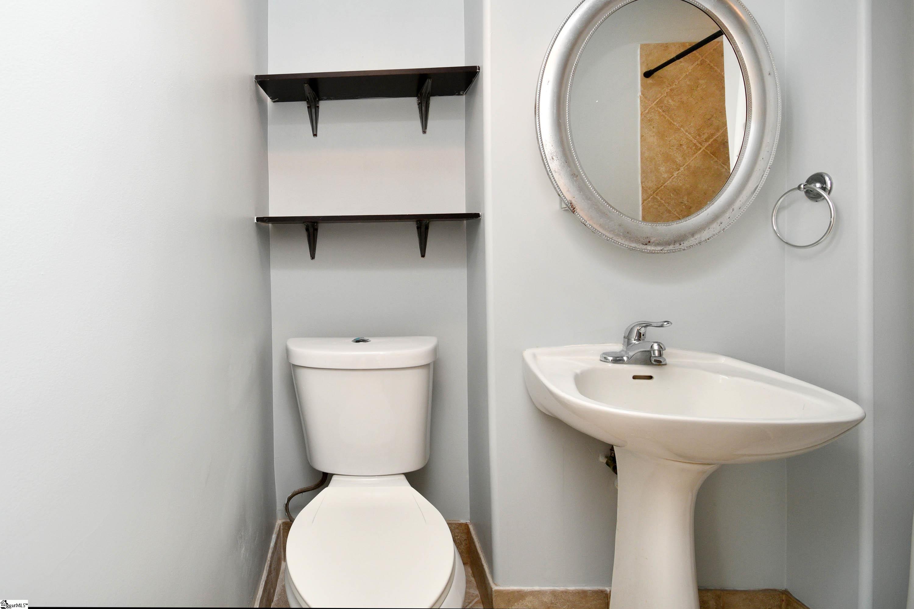 204 Parkins Mill Road Greenville, SC 29607 - Photo 13 of 34