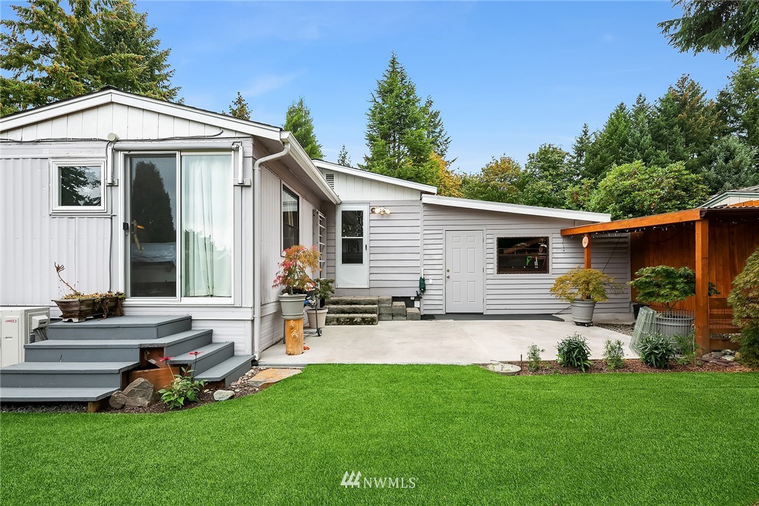 12801 Northeast 190th Place Bothell, WA 98011 - Photo 13 of 16