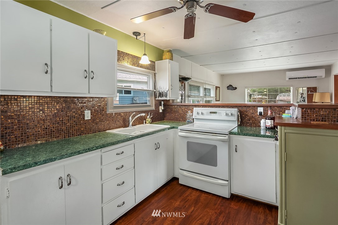 12801 Northeast 190th Place Bothell, WA 98011 - Photo 7 of 16