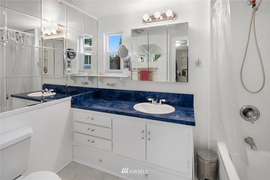 12801 Northeast 190th Place Bothell, WA 98011 - Photo 10 of 16