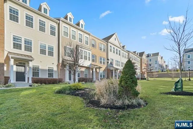 $4,600 | 60 Truman Drive, Wood-Ridge, NJ 07075