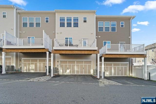 60 Truman Drive Wood-Ridge, NJ 07075 - Photo 33 of 46