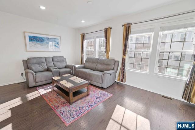 60 Truman Drive Wood-Ridge, NJ 07075 - Photo 9 of 48