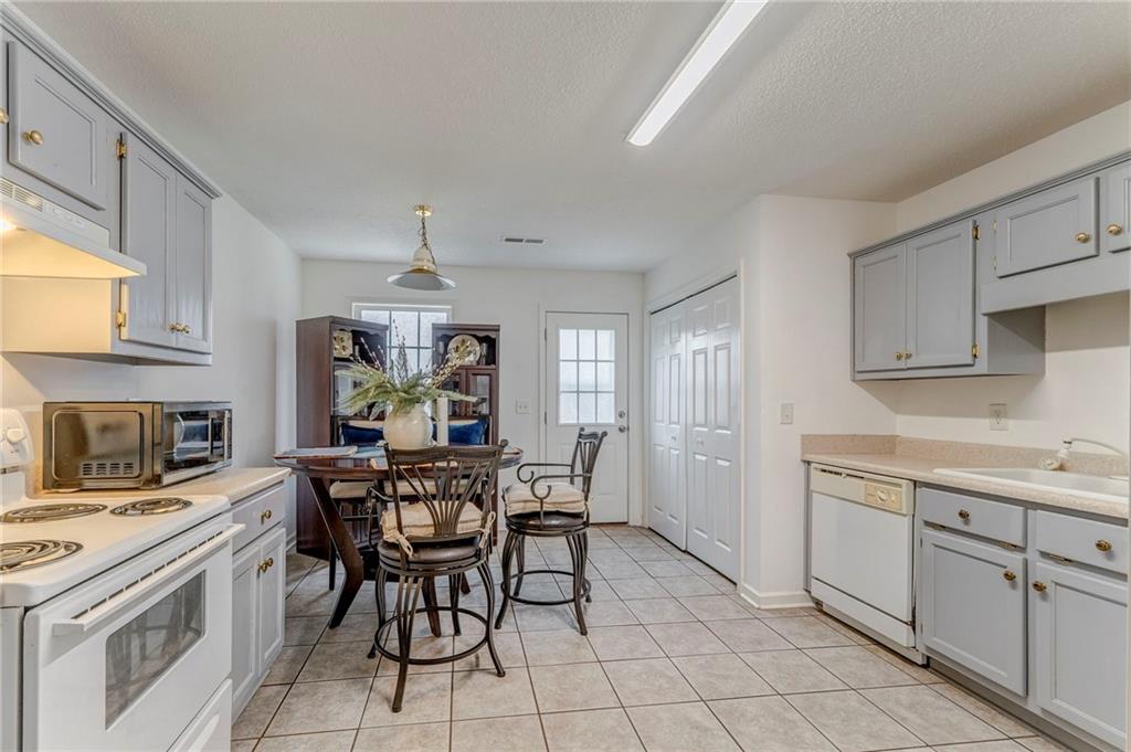 1A Green Acre Road Northeast Rome, GA 30165 - Photo 7 of 29 a view of a kitchen and dining room