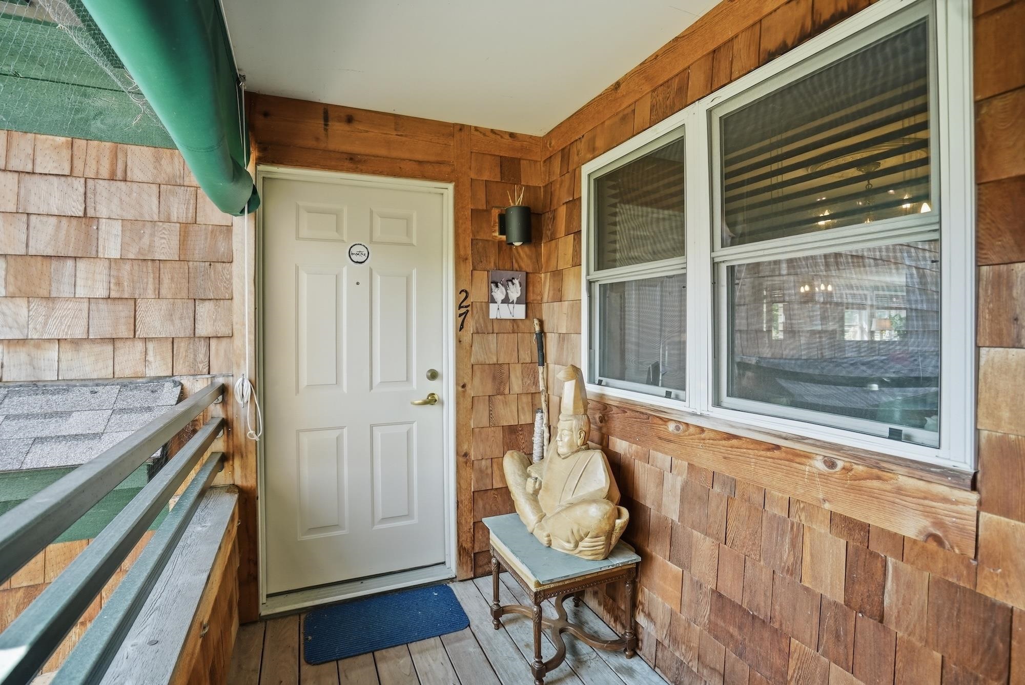 27 Claire Point Road Burlington, VT 05408 - Photo 4 of 52 Gallery Image 4