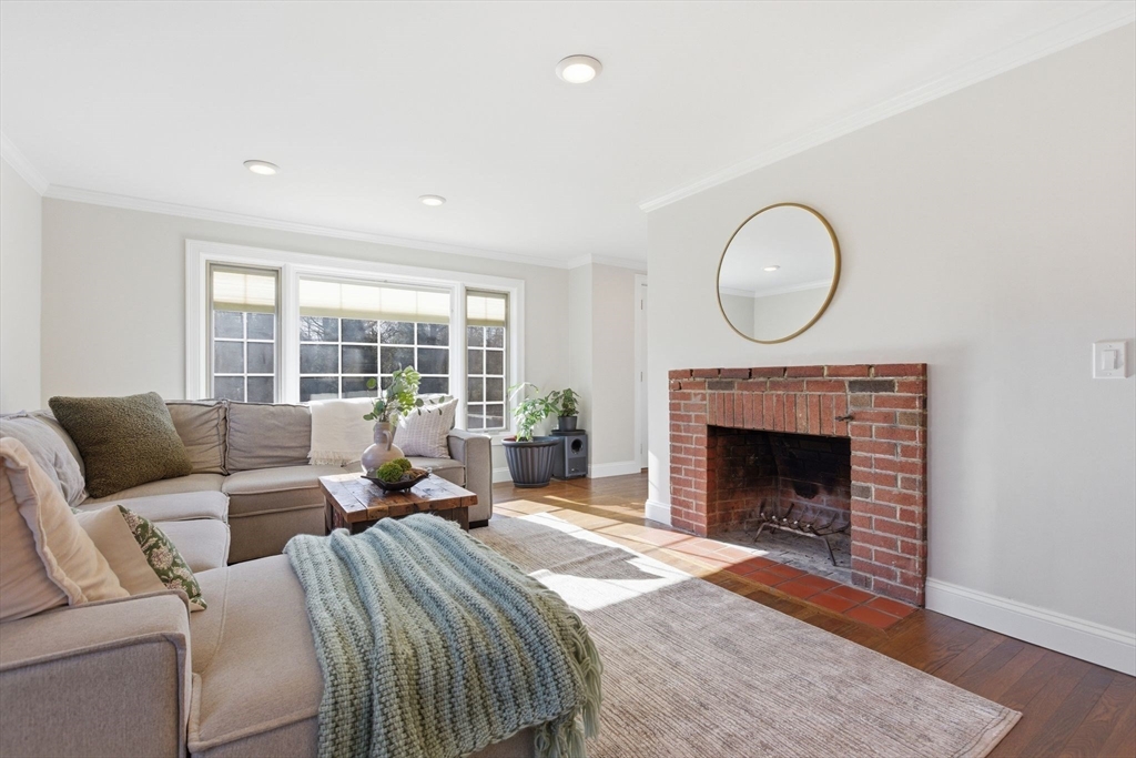 38 Woodland Road Georgetown, MA 01833 - Photo 9 of 32