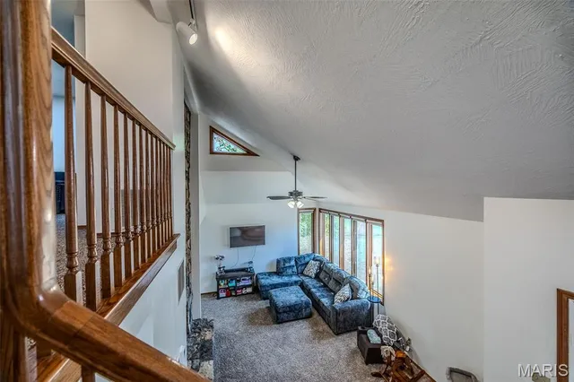 $259,900 | 227 Crestwood Drive, Marshfield, MO 65706