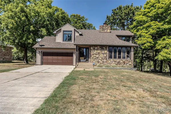 $259,900 | 227 Crestwood Drive, Marshfield, MO 65706