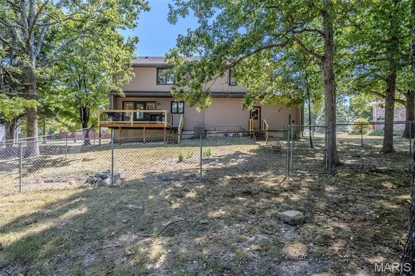 $259,900 | 227 Crestwood Drive, Marshfield, MO 65706