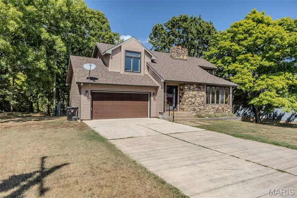 $259,900 | 227 Crestwood Drive, Marshfield, MO 65706