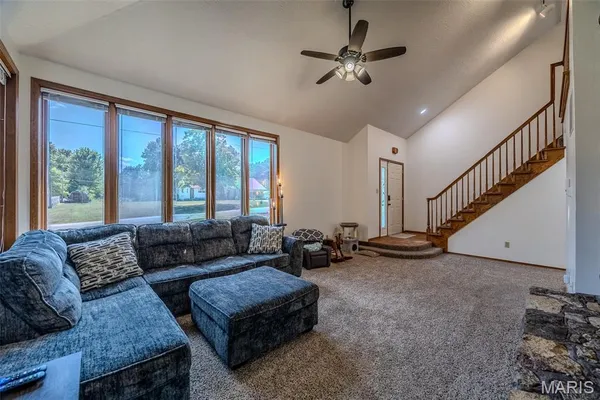 $259,900 | 227 Crestwood Drive, Marshfield, MO 65706