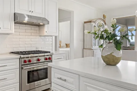 $849,000 | 114 Crest View Drive, Wimberley, TX 78676