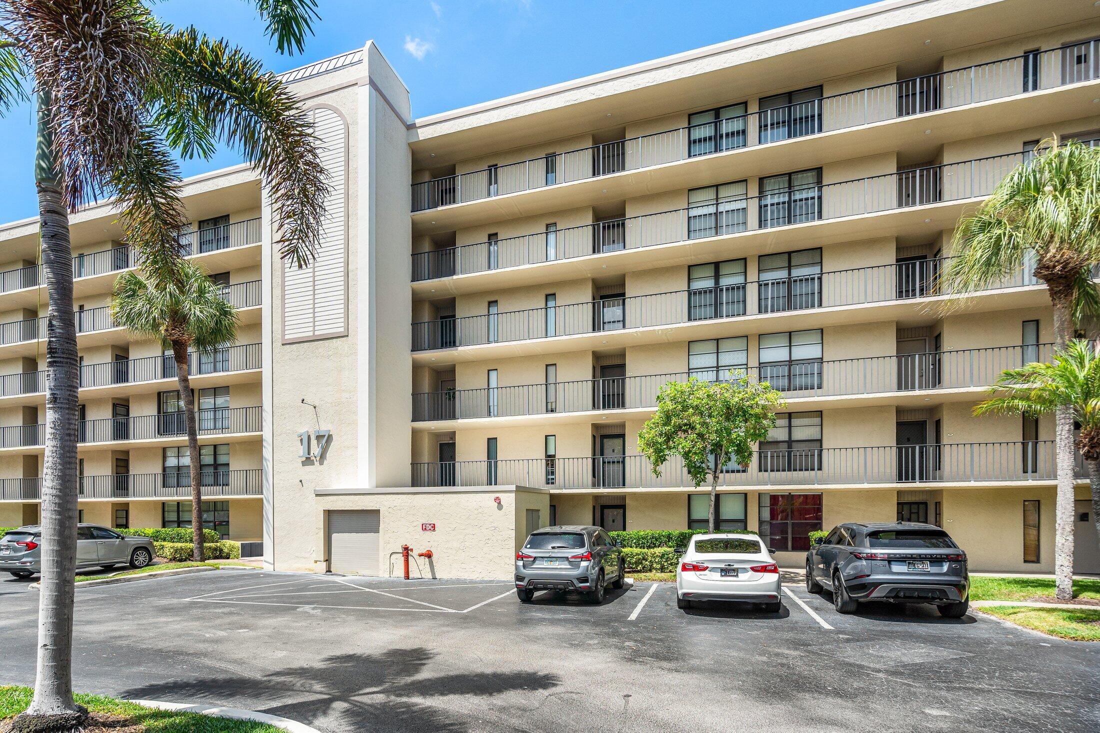 17 Royal Palm Way, Unit 504 Boca Raton, FL 33432 - Photo 2 of 44 002-17RoyalPalmWay-504-BocaRaton-FL-3343