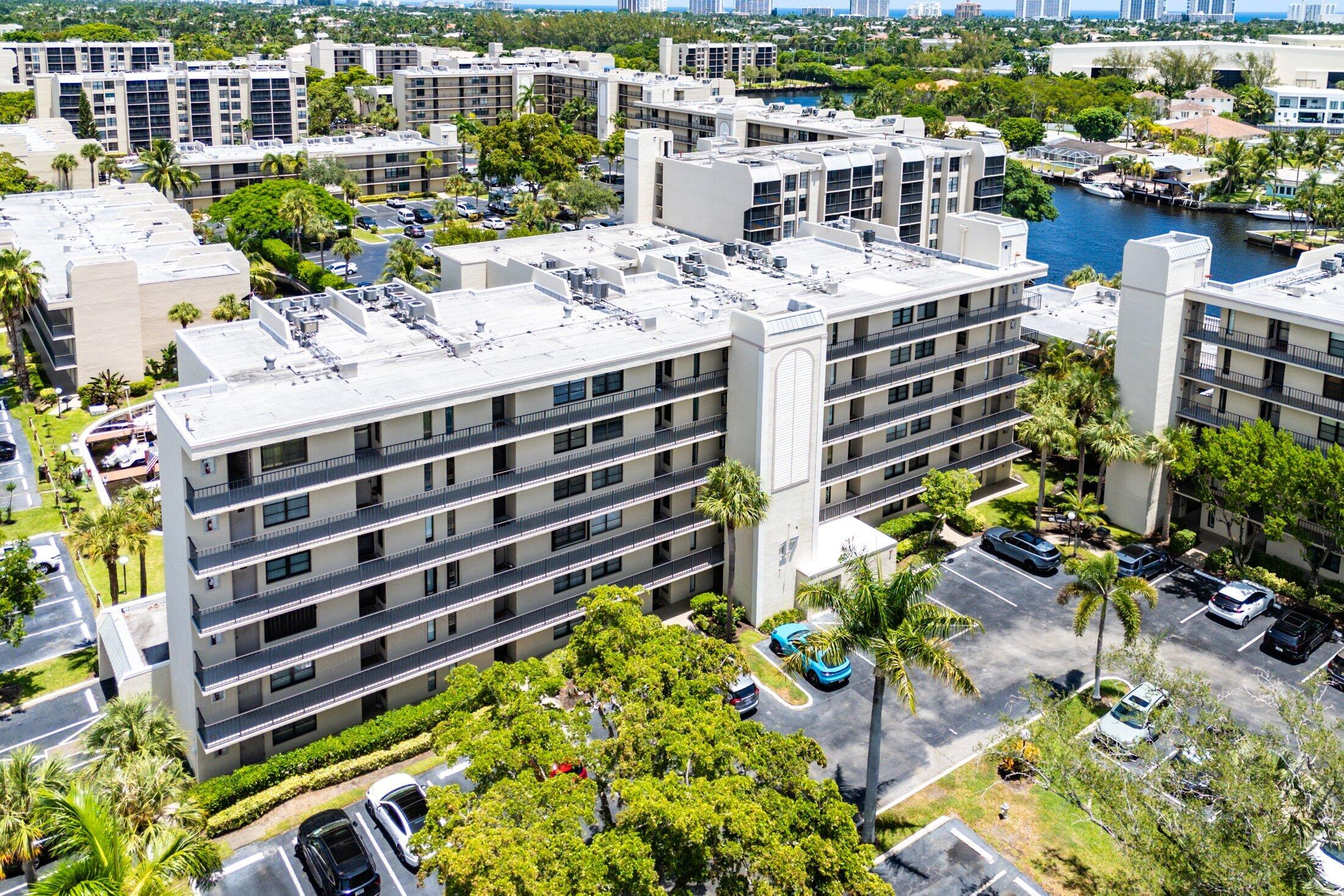 17 Royal Palm Way, Unit 504 Boca Raton, FL 33432 - Photo 31 of 44 031-17RoyalPalmWay-504-BocaRaton-FL-3343