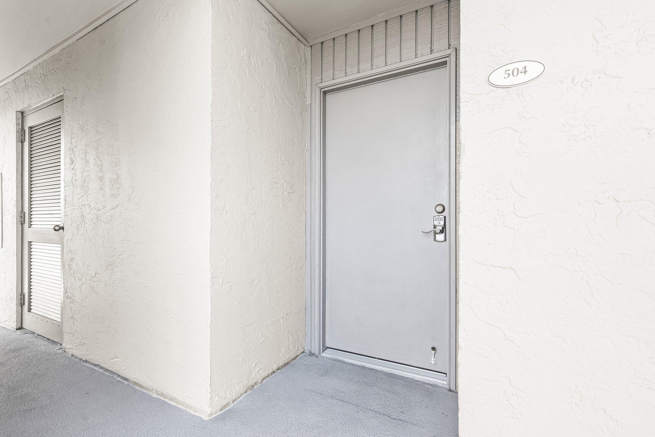 17 Royal Palm Way, Unit 504 Boca Raton, FL 33432 - Photo 4 of 44 004-17RoyalPalmWay-504-BocaRaton-FL-3343