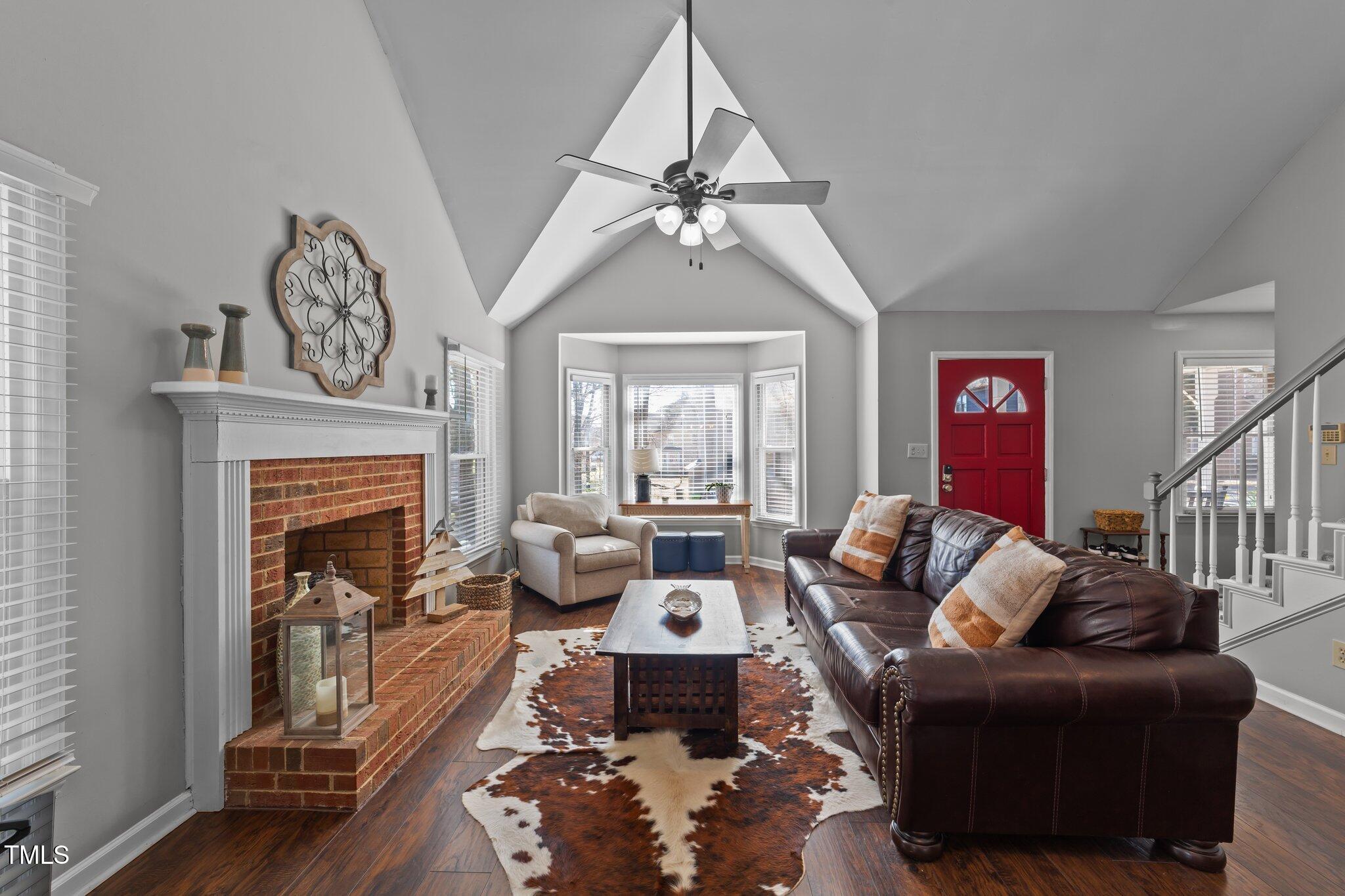 4961 Royal Adelaide Way Raleigh, NC 27604 - Photo 5 of 27 22-web-or-mls-VB4A4017