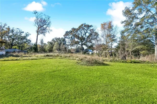 $169,900 | 62483 Commercial Street, Roseland, LA 70456