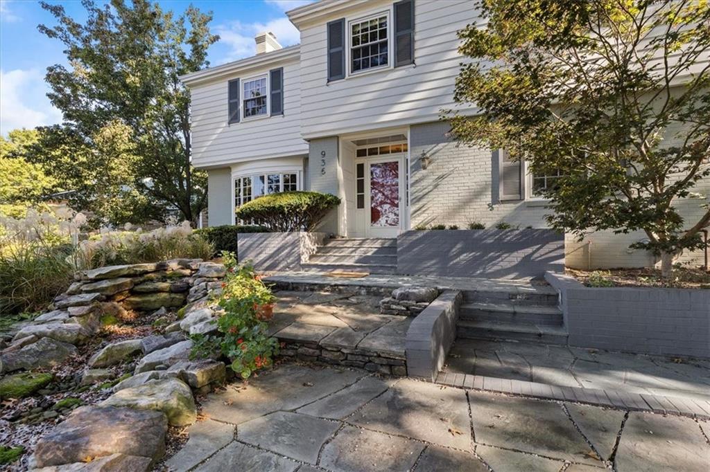 936 Valleyview Road Pittsburgh, PA 15243 - Photo 4 of 50 Gallery Image 4
