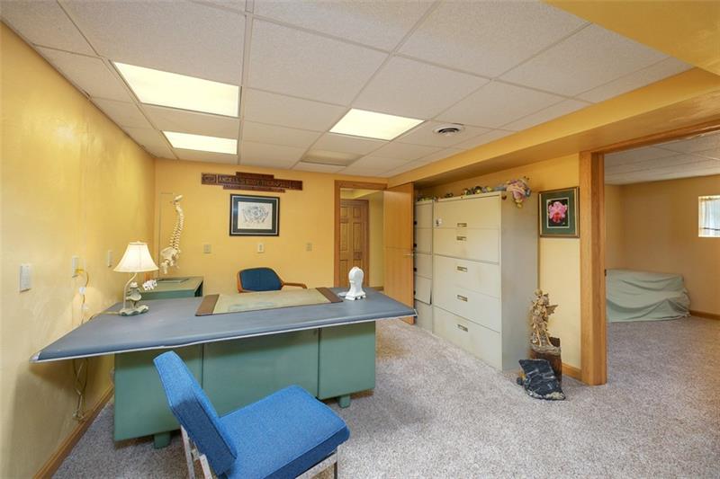 192 Bailey Road Greensburg, PA 15601 - Photo 29 of 47 Office area