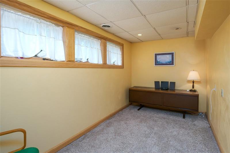 192 Bailey Road Greensburg, PA 15601 - Photo 36 of 47 Additional Room