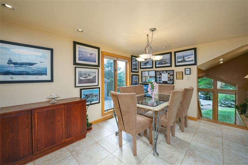 192 Bailey Road Greensburg, PA 15601 - Photo 10 of 47 Dining Room