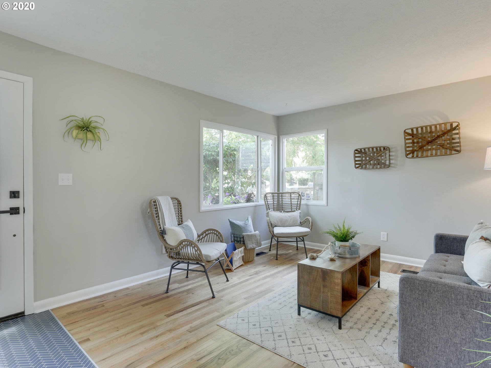 6619 Southeast Knight Street Portland, OR 97206 - Photo 8 of 30