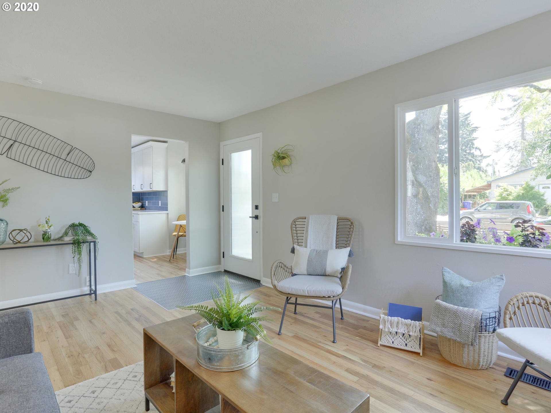 6619 Southeast Knight Street Portland, OR 97206 - Photo 10 of 30