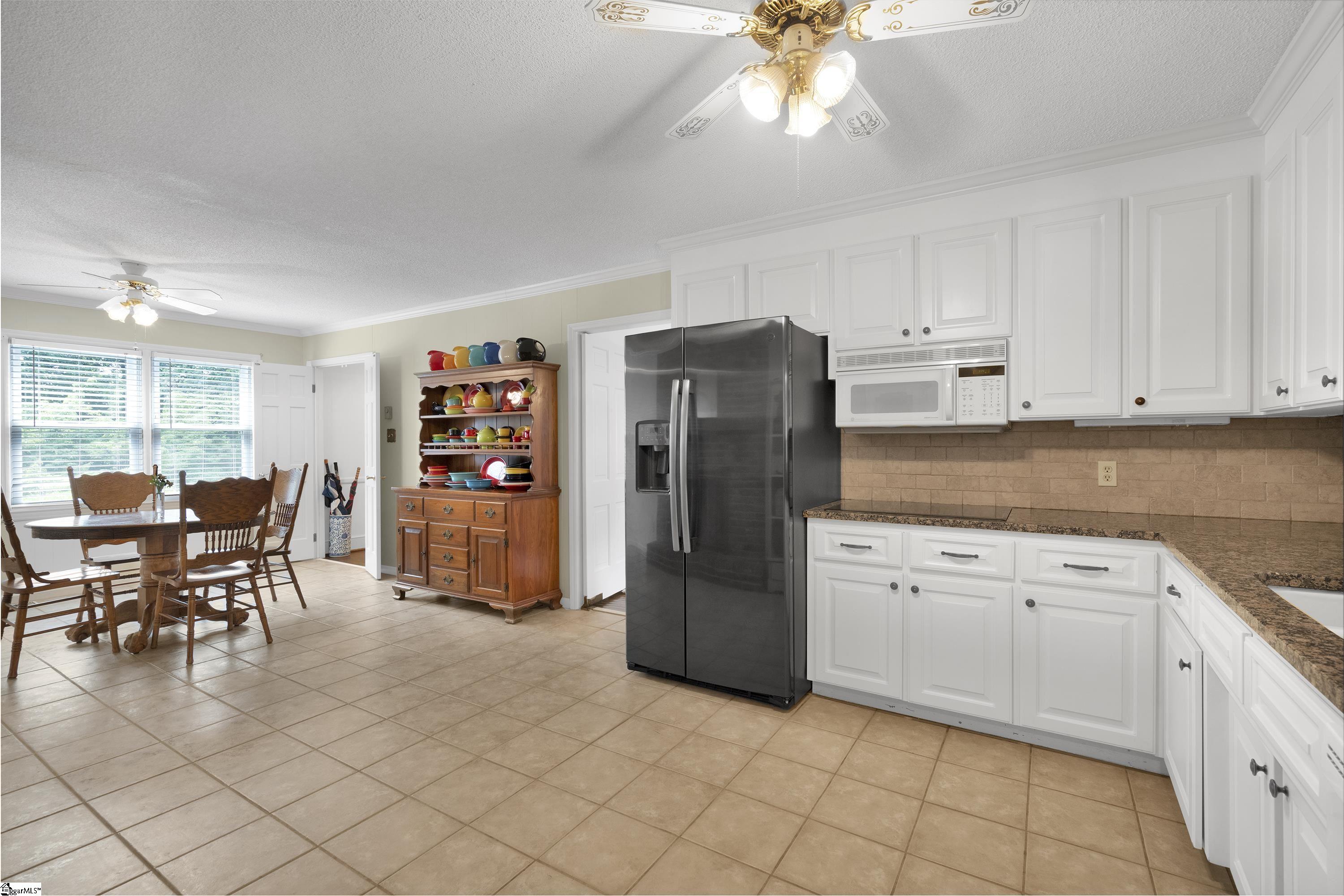 135 Nob Hill Road Spartanburg, SC 29307 - Photo 11 of 34 Gallery Image 11